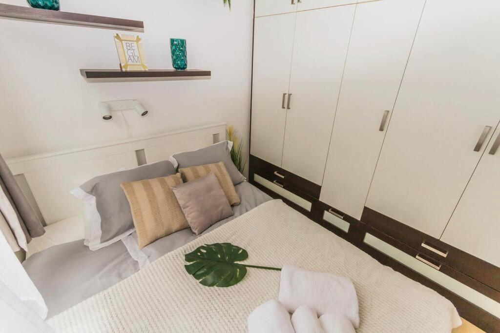 בודפשט Trendy 2 Room Flat, Next To Corvin Mall Free Huge Garage! Ac,Dishwasher,Washmachine, Smart Tv מראה חיצוני תמונה