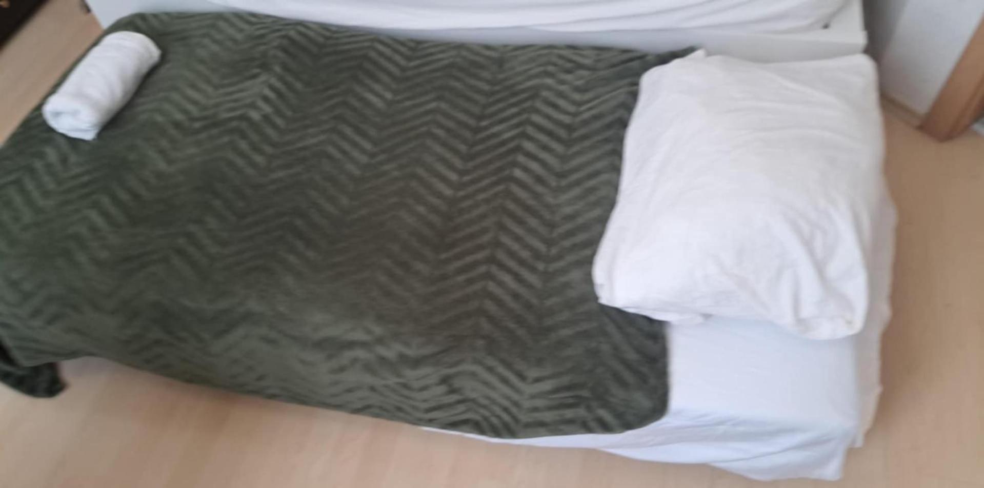בודפשט Trendy 2 Room Flat, Next To Corvin Mall Free Huge Garage! Ac,Dishwasher,Washmachine, Smart Tv מראה חיצוני תמונה